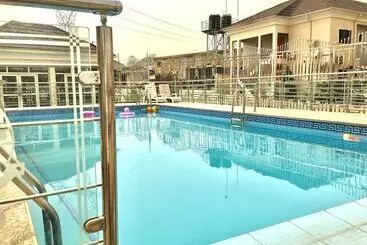 Retkeilymaja Ibd International Hotels Limited