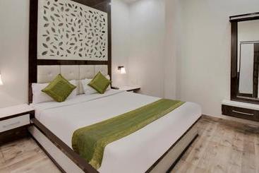 Hotel Itsy By Treebo  Royale Inn