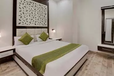 Hotel Itsy By Treebo Royale Inn