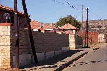 Pensione Joy Guest House, Mabote