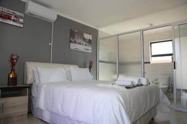 Pensionat Joy Guest House, Mabote