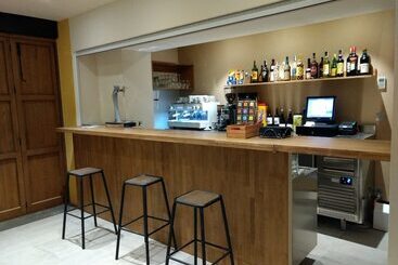 호텔 Hostal Universitat