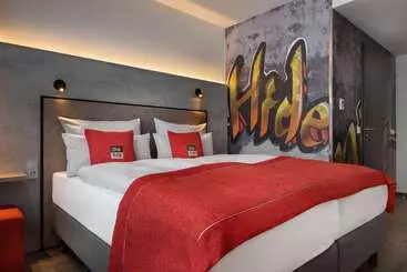 هتل Holiday Inn   The Niu, Hide Berlin Friedrichshain, An Ihg