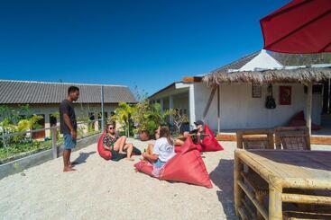 بنسيون Surf Camp 79