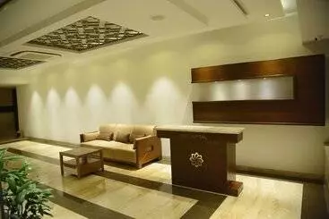 Hotel The Capital