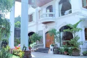 Pensione Shwe War Guest House