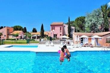 Hotel Village Vacances Vaison La Romaine