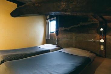 Пансион Yamairo Guesthouse