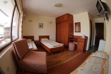 펜션 Aurora Guest House