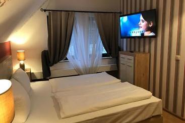 Pensió Gästehaus Reiser