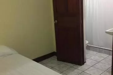 Majatalo Ac Room 2 Persons Hospedaje Don Wilfredo