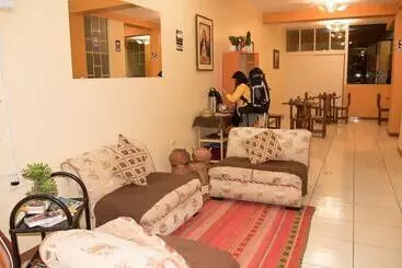 Albergue Hostal Milagros Inn   Samary Inn