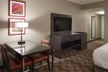 בית מלון כפרי Oxford Casino