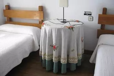 ユースホステル Posada Torcaz