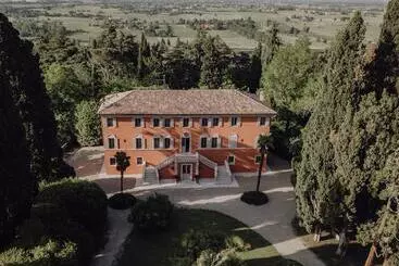 Hotelli Relais Roncolo 1888