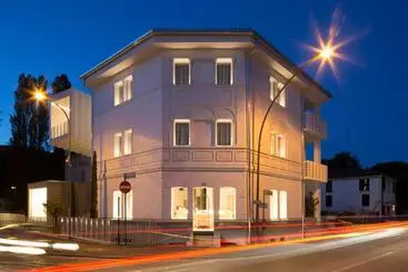 پانسیون Ai Bastioni Boutique