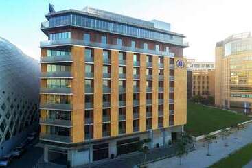 هتل Hilton Beirut Downtown