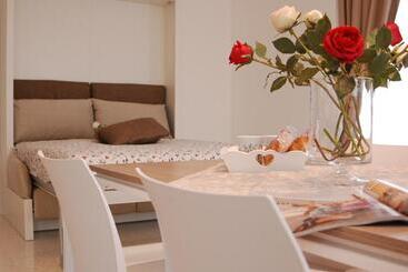 Aparthotel Quirinus Venetia Properties