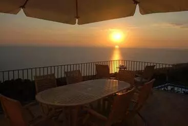 ホテル Villa Cirimarco