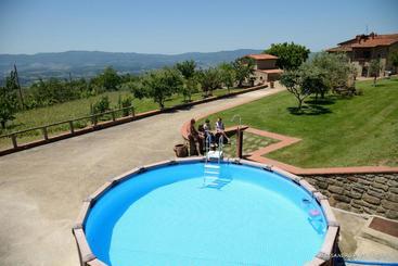 בית מלון כפרי Agriturismo Villa Iris