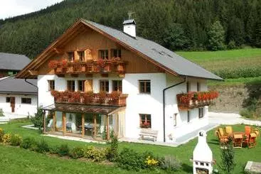 هتل Apartments Feldsagerhof