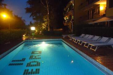 هتل آپارتمان Residence Il Cedro