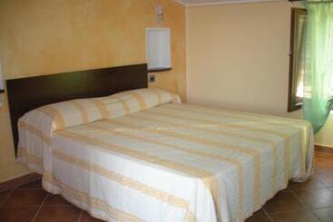 בית מלון כפרי Agritursmo Montesalerno