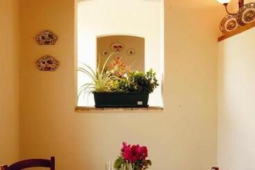 בית מלון כפרי Agriturismo Il Borghetto