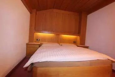 هتل آپارتمان Residence Rottonara