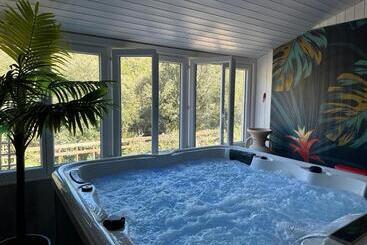 بنسيون Les Jardins De Valaurie