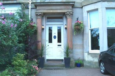 پانسیون Clan Walker