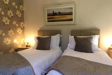 膳宿费 Pilkingtons Guest House Accrington