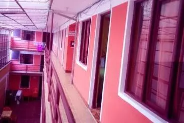 هاستل Hostal La Roca Uyuni