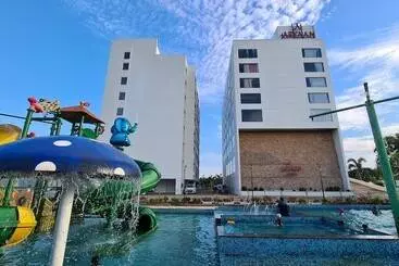 Szálloda Aryaan Resort And Residences