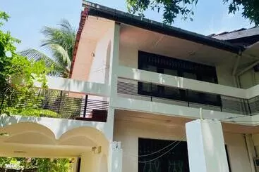 Pensió Nallur Residence