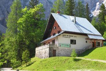 پانسیون Planinska Koča Na Gozdu