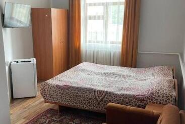 پانسیون Guest House Visit