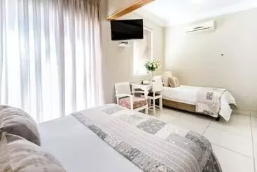 Pension Adato Guesthouse