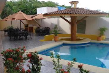 پانسیون Villa Cupatitzio