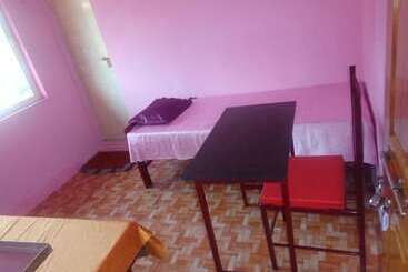 הוסטל Pleasant Inn