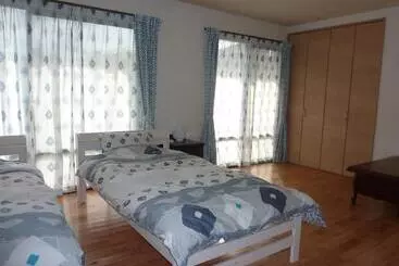Pensió Sora Mame