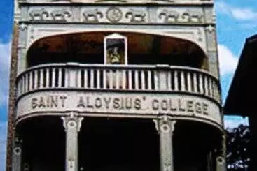 ペンション White House