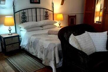 بنسيون Cathy's Guest House