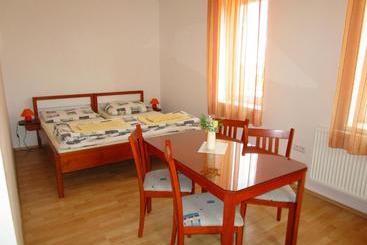 Panzió Penzion Alma