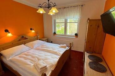 פנסיון Penzion Janoštík