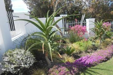 פנסיון Westhill Luxury Guest House