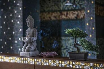 ホテル Erla Villa