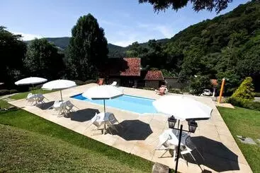 ペンション Pousada Alpes