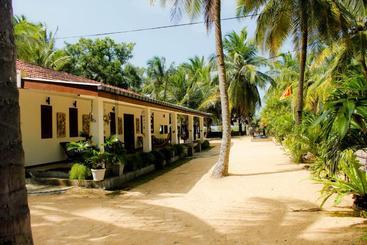 פנסיון Yoho Nuga Villa