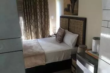 Pensionat Elephant Lodge Guesthouse
